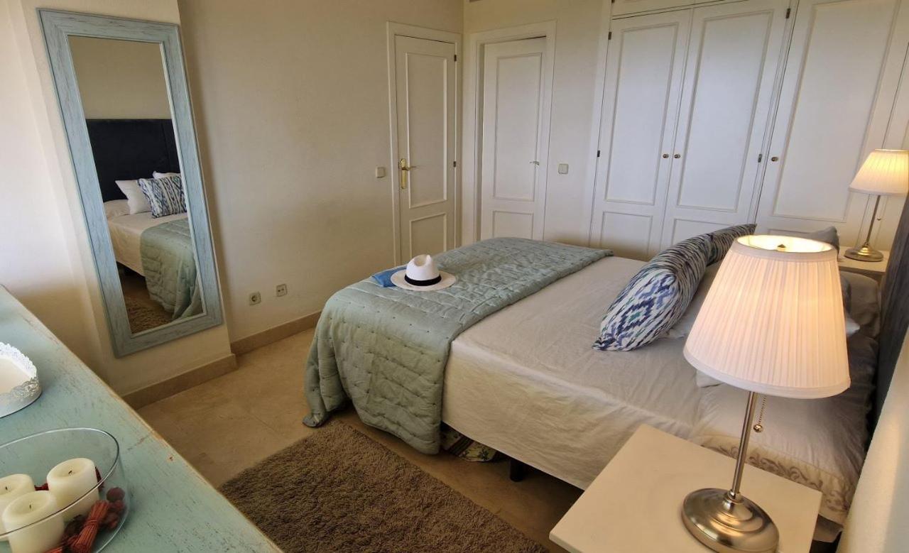 מארבלה Beachfront Neptuno I, Complex,Views,Pool,Garden, Elviria מראה חיצוני תמונה
