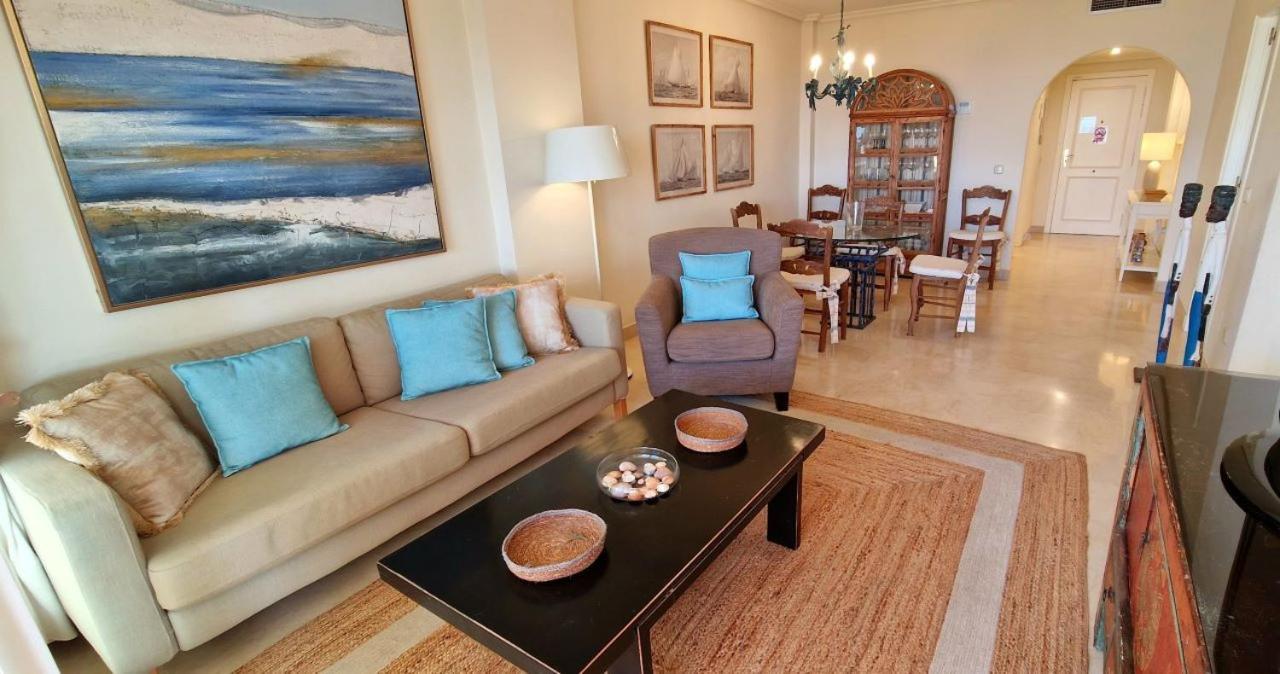 מארבלה Beachfront Neptuno I, Complex,Views,Pool,Garden, Elviria מראה חיצוני תמונה